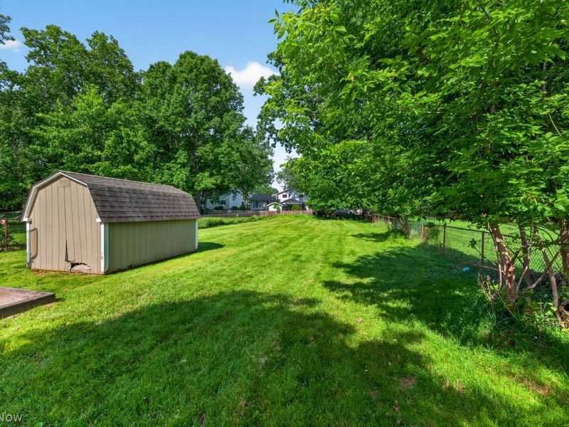 4280 W 229th Street , Fairview Park, OH 44126 Photo 32