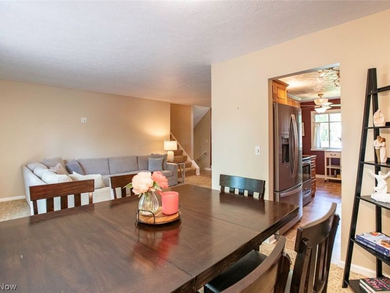 26281 Hickory Lane , Olmsted Falls, OH 44138 Photo 11