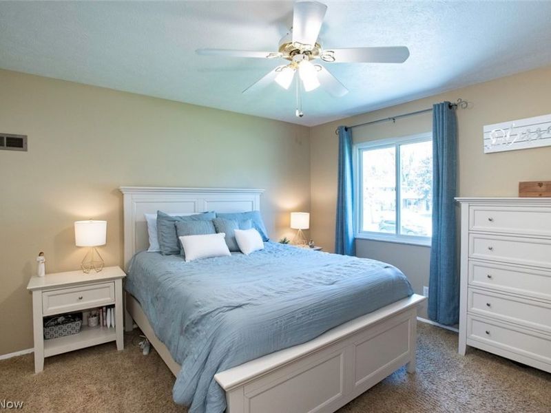 26281 Hickory Lane , Olmsted Falls, OH 44138 Photo 14