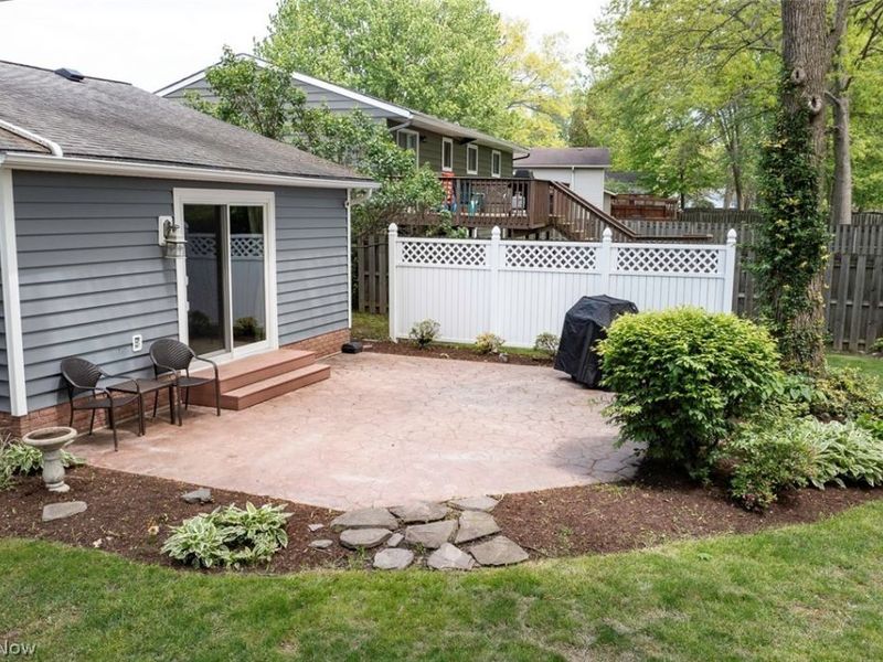 26281 Hickory Lane , Olmsted Falls, OH 44138 Photo 34
