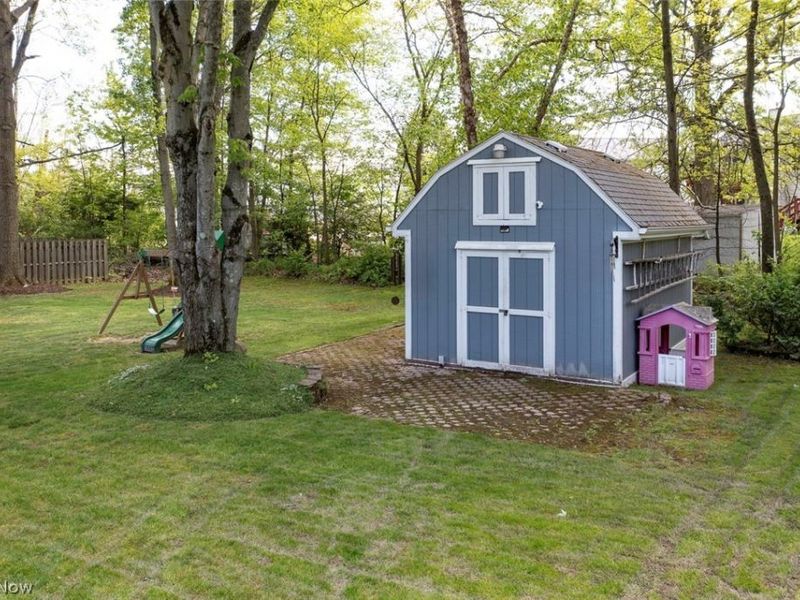 26281 Hickory Lane , Olmsted Falls, OH 44138 Photo 37
