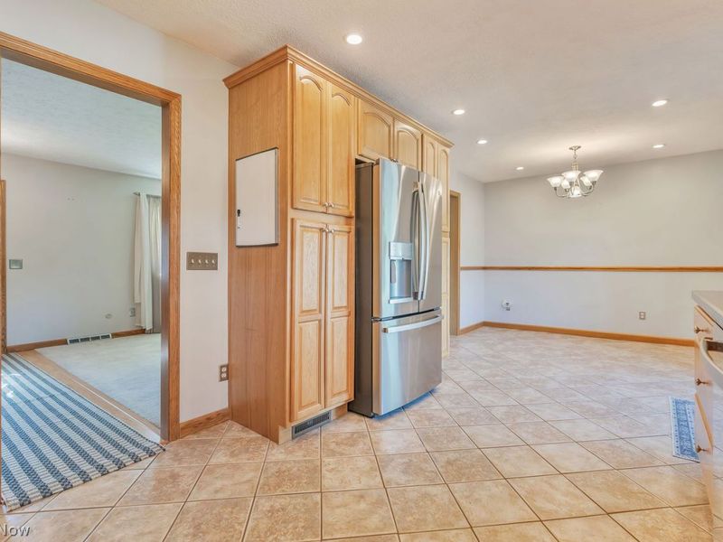 507 Meadowridge Avenue NW, Canton, OH 44708 Photo 10