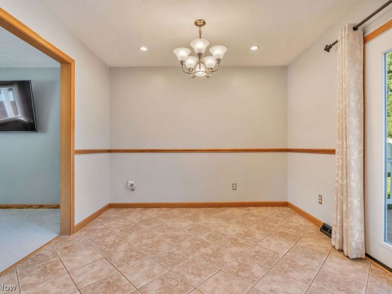 507 Meadowridge Avenue NW, Canton, OH 44708 Photo 6