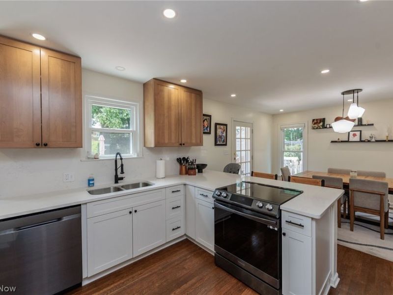 16609 Pilgrim Avenue , Cleveland, OH 44111 Photo 15