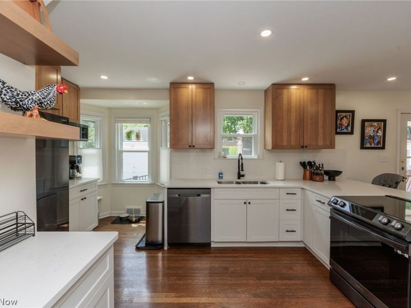 16609 Pilgrim Avenue , Cleveland, OH 44111 Photo 19