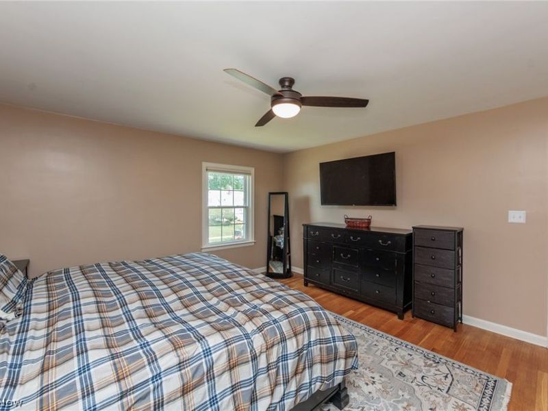 16609 Pilgrim Avenue , Cleveland, OH 44111 Photo 24