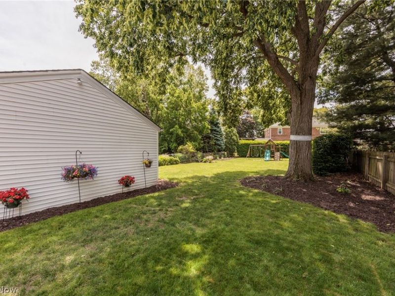 16609 Pilgrim Avenue , Cleveland, OH 44111 Photo 47