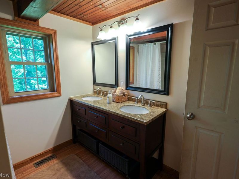 12445 Sperry Road , Chesterland, OH 44026 Photo 32