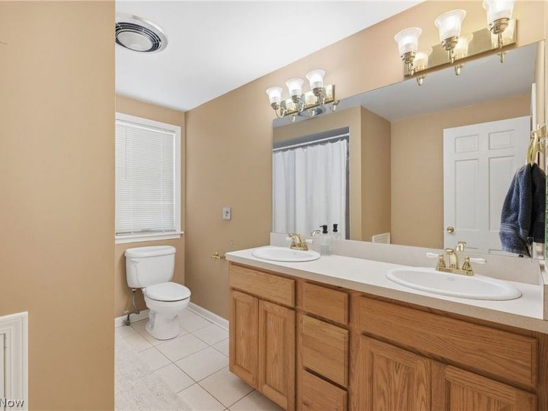 6465 Windy Willow Drive , Solon, OH 44139 Photo 32