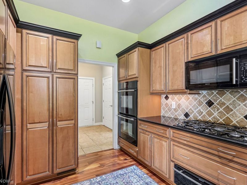 226 Skye Road , Highland Heights, OH 44143 Photo 17