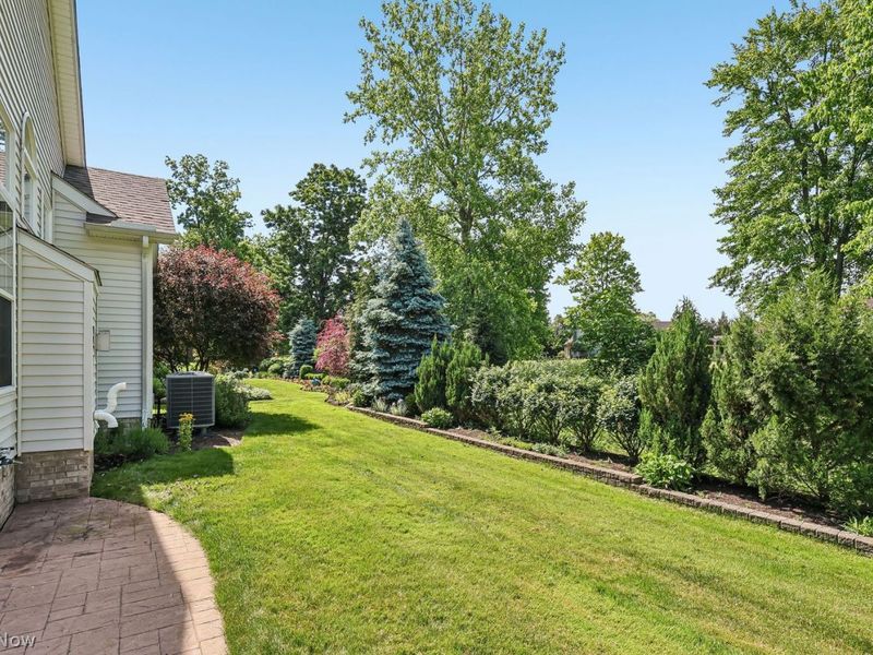 226 Skye Road , Highland Heights, OH 44143 Photo 32