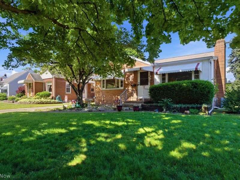1303 Manor Avenue SW, Canton, OH 44710 Photo 2