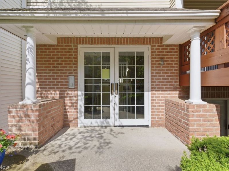 23041 Brick Mill Run , Unit D1, Westlake, OH 44145 Photo 2