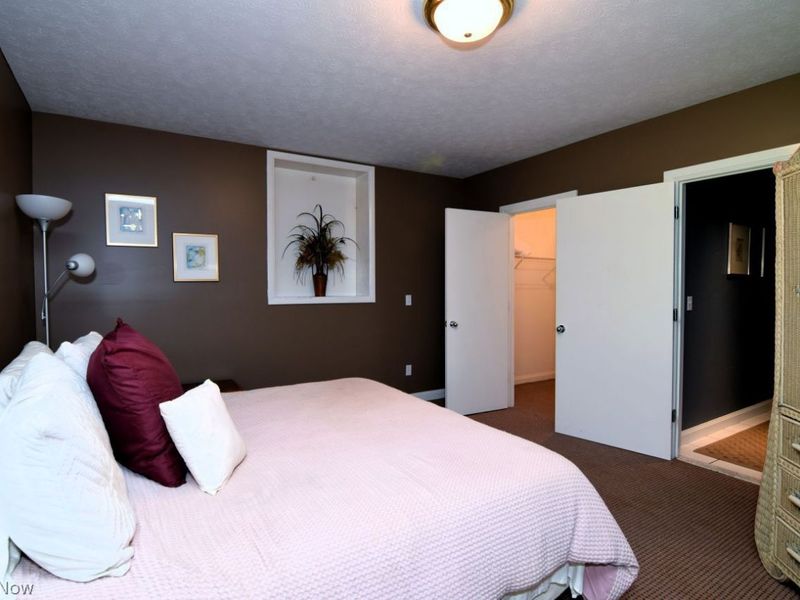 15874 Arbor Trail , Newbury, OH 44065 Photo 13