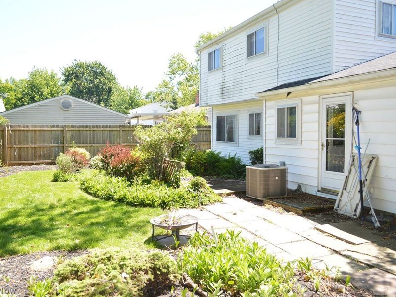 34757 Stevens Boulevard , Eastlake, OH 44095 Photo 13