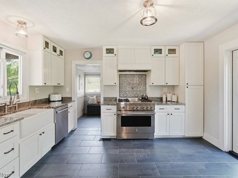 17380 Ravenna Road , Chagrin Falls, OH 44023 Photo 3