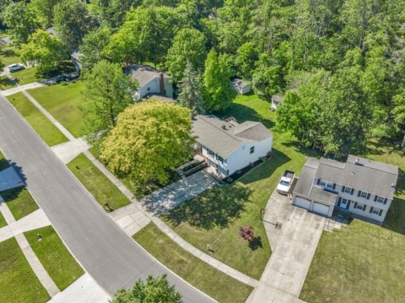 3326 Concord Drive , Brunswick, OH 44212 Photo 5