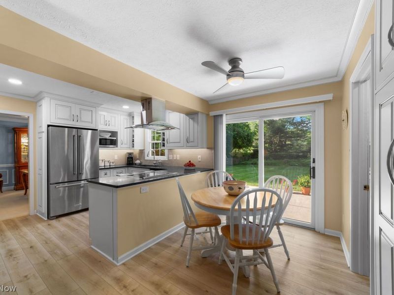 28511 Knickerbocker Road , Bay Village, OH 44140 Photo 15