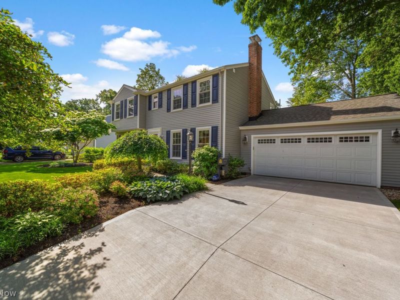 28511 Knickerbocker Road , Bay Village, OH 44140 Photo 2