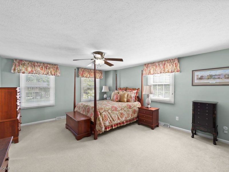 28511 Knickerbocker Road , Bay Village, OH 44140 Photo 23
