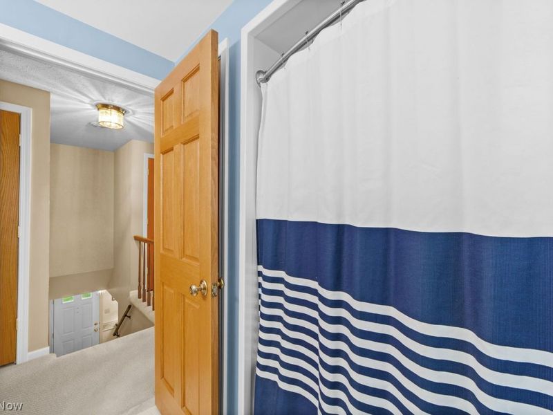 28511 Knickerbocker Road , Bay Village, OH 44140 Photo 31