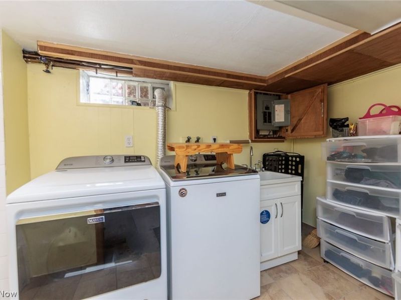 3675 W 165th Street , Cleveland, OH 44111 Photo 28