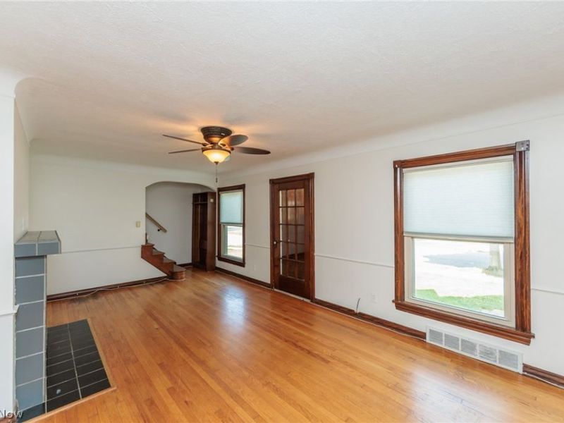 3675 W 165th Street , Cleveland, OH 44111 Photo 4