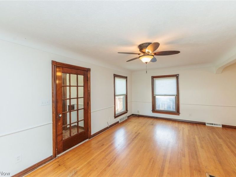 3675 W 165th Street , Cleveland, OH 44111 Photo 5