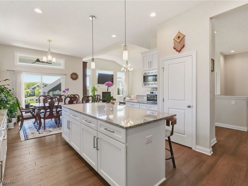 10155 Brookhaven Lane , Brecksville, OH 44141 Photo 4
