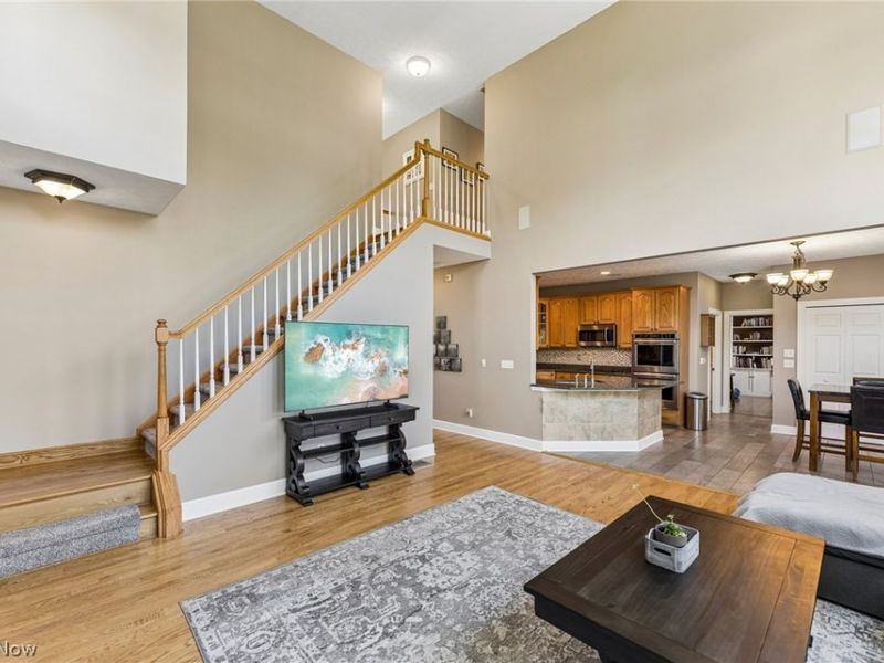 31904 Fieldstone Circle , Avon Lake, OH 44012 Photo 4
