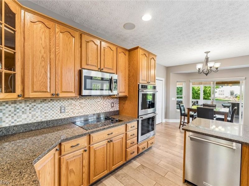 31904 Fieldstone Circle , Avon Lake, OH 44012 Photo 5