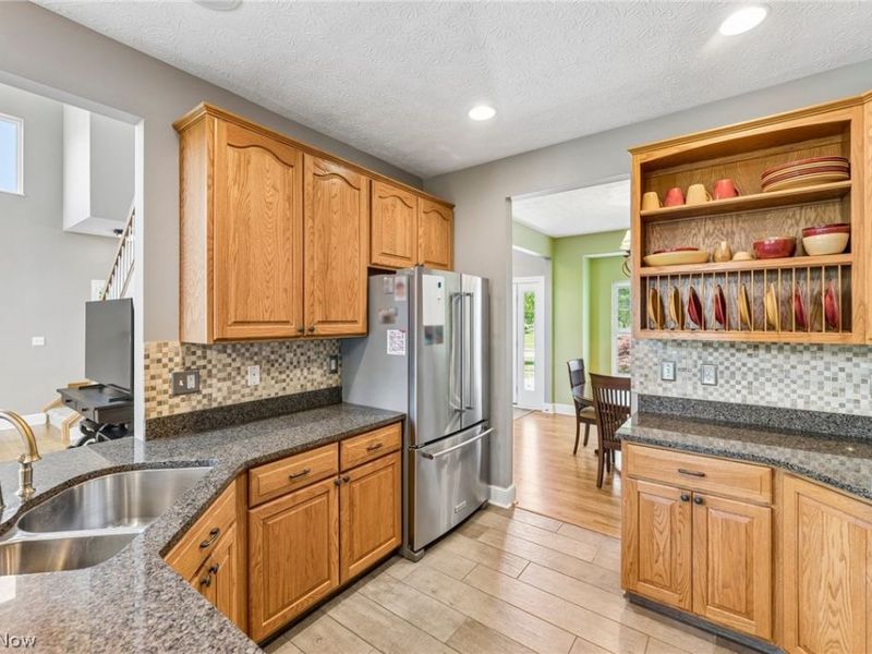 31904 Fieldstone Circle , Avon Lake, OH 44012 Photo 7
