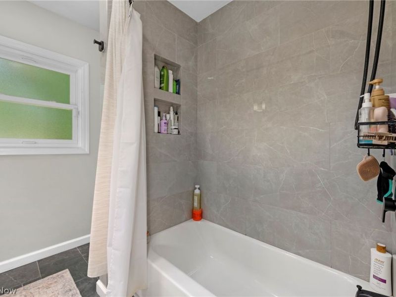 6185 Ridgebury Boulevard , Mayfield, OH 44124 Photo 21