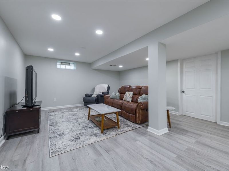 6185 Ridgebury Boulevard , Mayfield, OH 44124 Photo 33