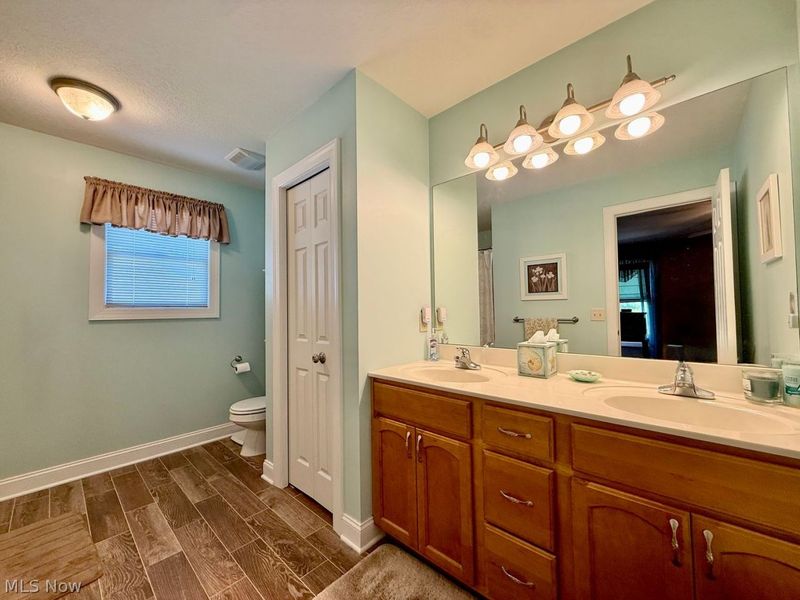1048 Brittingham Drive , Ravenna, OH 44266 Photo 12