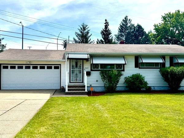 5527 Meadow Lane , Bedford, OH 44146