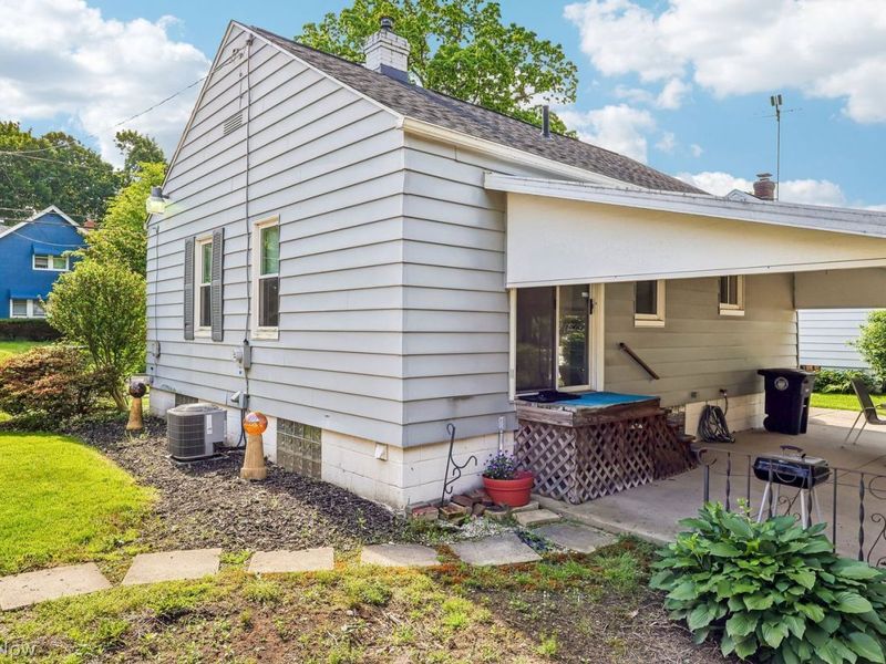 1904 Tonawanda Avenue , Akron, OH 44305 Photo 25