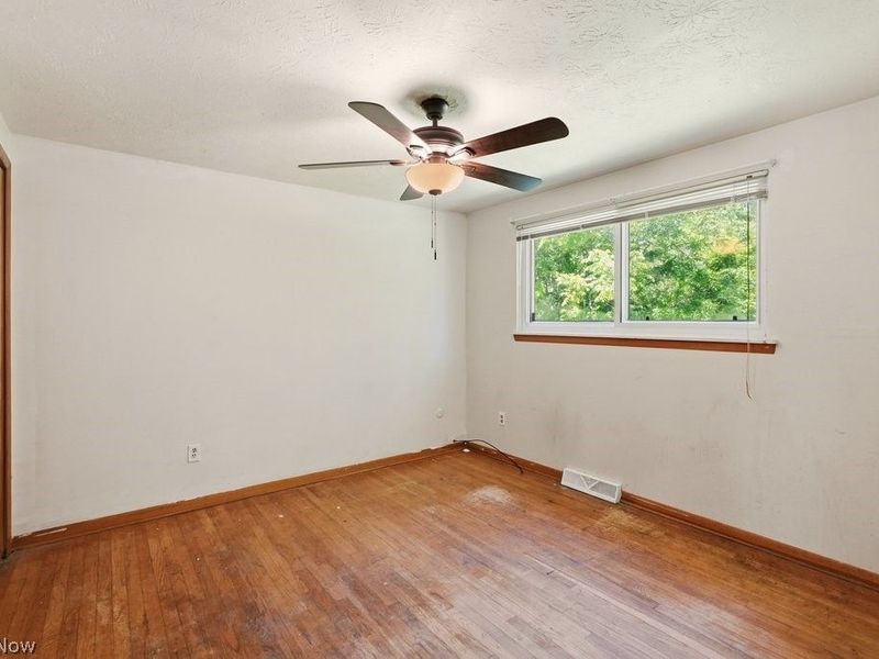 6407 Parkland Avenue , Brook Park, OH 44142 Photo 16