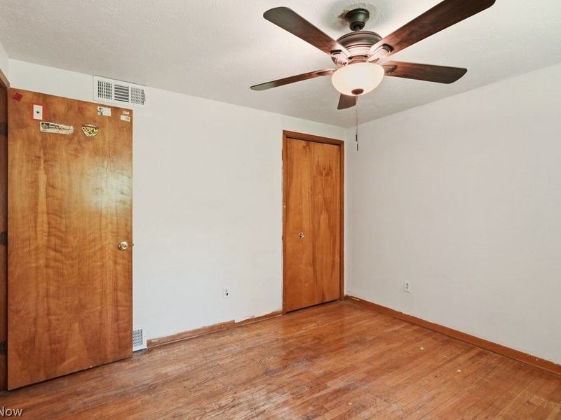 6407 Parkland Avenue , Brook Park, OH 44142 Photo 17