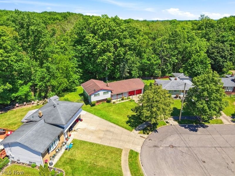 6407 Parkland Avenue , Brook Park, OH 44142 Photo 2