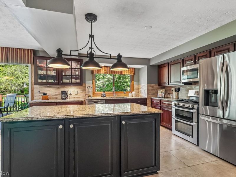 7307 Thornapple Lane , Solon, OH 44139 Photo 4