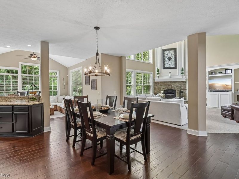 11850 N Churchill Way , Strongsville, OH 44149 Photo 11