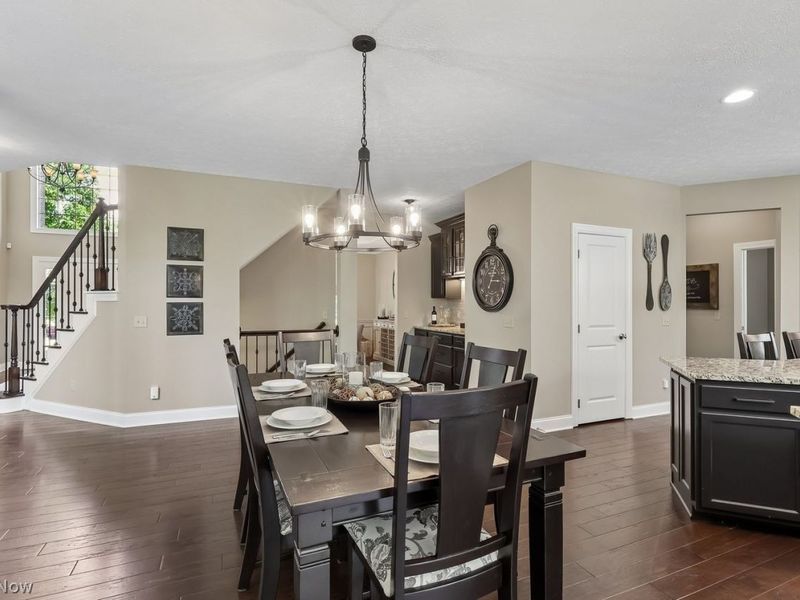 11850 N Churchill Way , Strongsville, OH 44149 Photo 13
