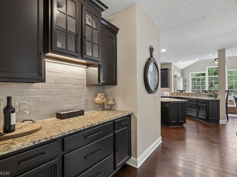 11850 N Churchill Way , Strongsville, OH 44149 Photo 17