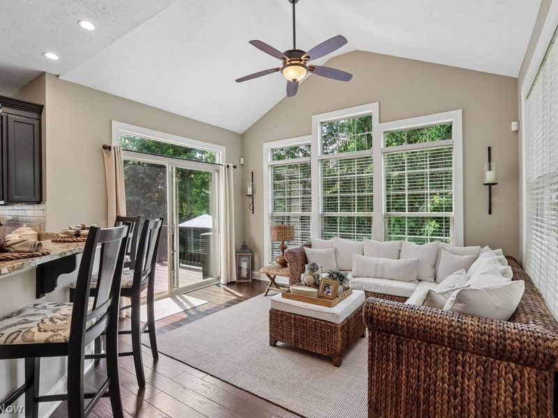 11850 N Churchill Way , Strongsville, OH 44149 Photo 18