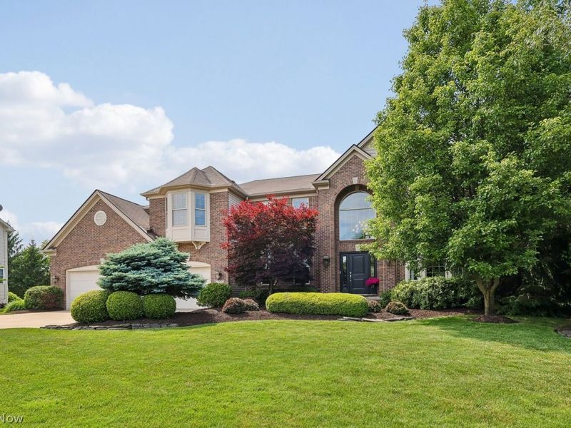 11850 N Churchill Way , Strongsville, OH 44149 Photo 2