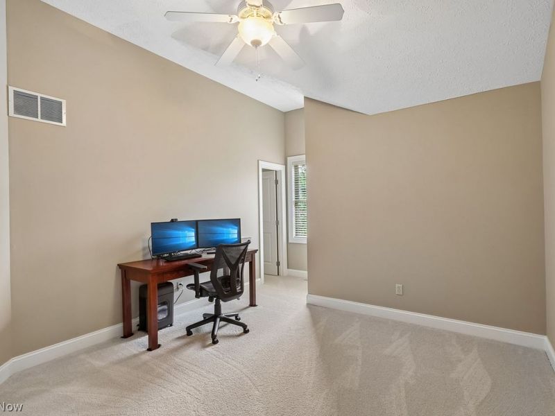 11850 N Churchill Way , Strongsville, OH 44149 Photo 31