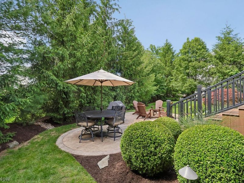 11850 N Churchill Way , Strongsville, OH 44149 Photo 48
