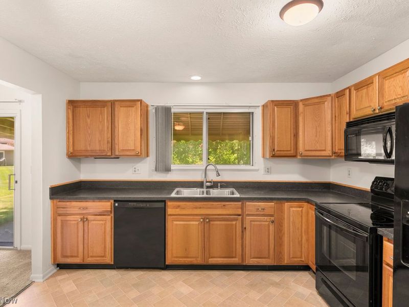 19622 Hunt Road , Strongsville, OH 44136 Photo 12