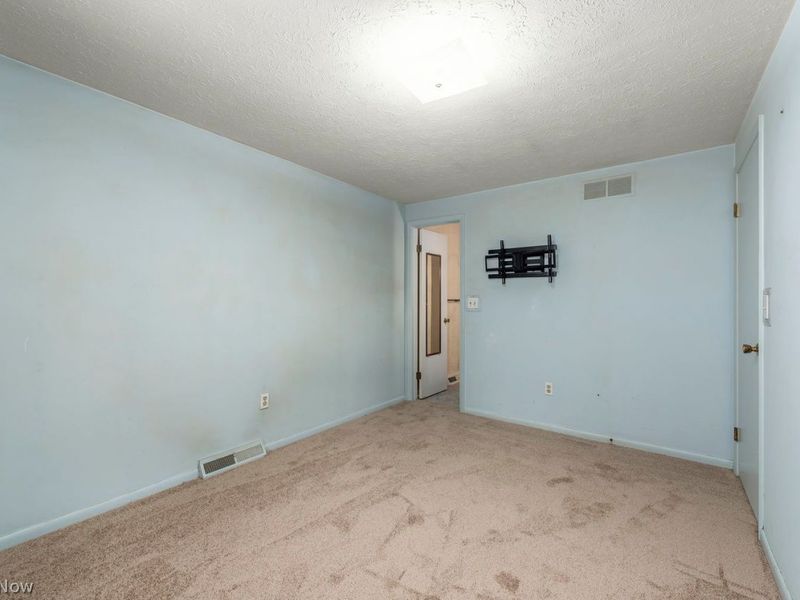 19622 Hunt Road , Strongsville, OH 44136 Photo 35